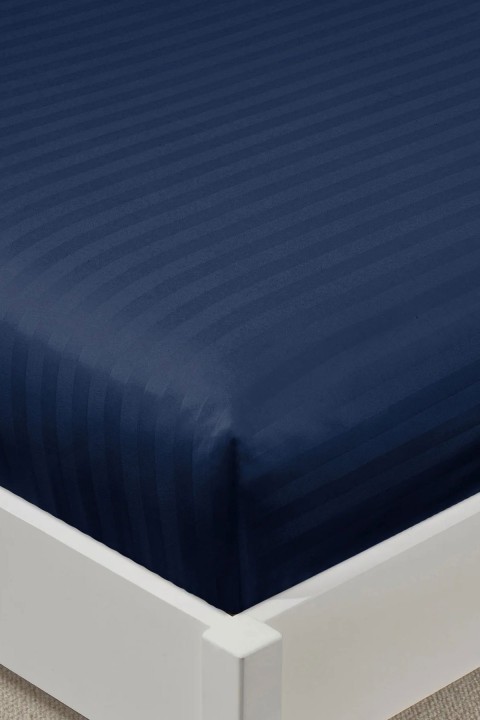 Varol %100 Pamuk Saten Stripe Çift Kişilik Lastikli Çarşaf Takımı – 30 cm – 2 Yastık Kılıfı LACİVERT