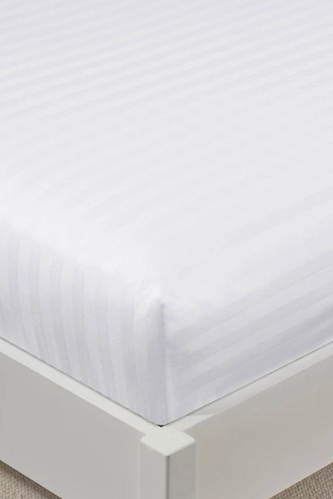 Varol %100 Pamuk Saten Stripe Battal Boy (King Size) Lastikli Çarşaf Takımı – 30 cm – 2 Yastık Kılıfı – 180x200 BEYAZ