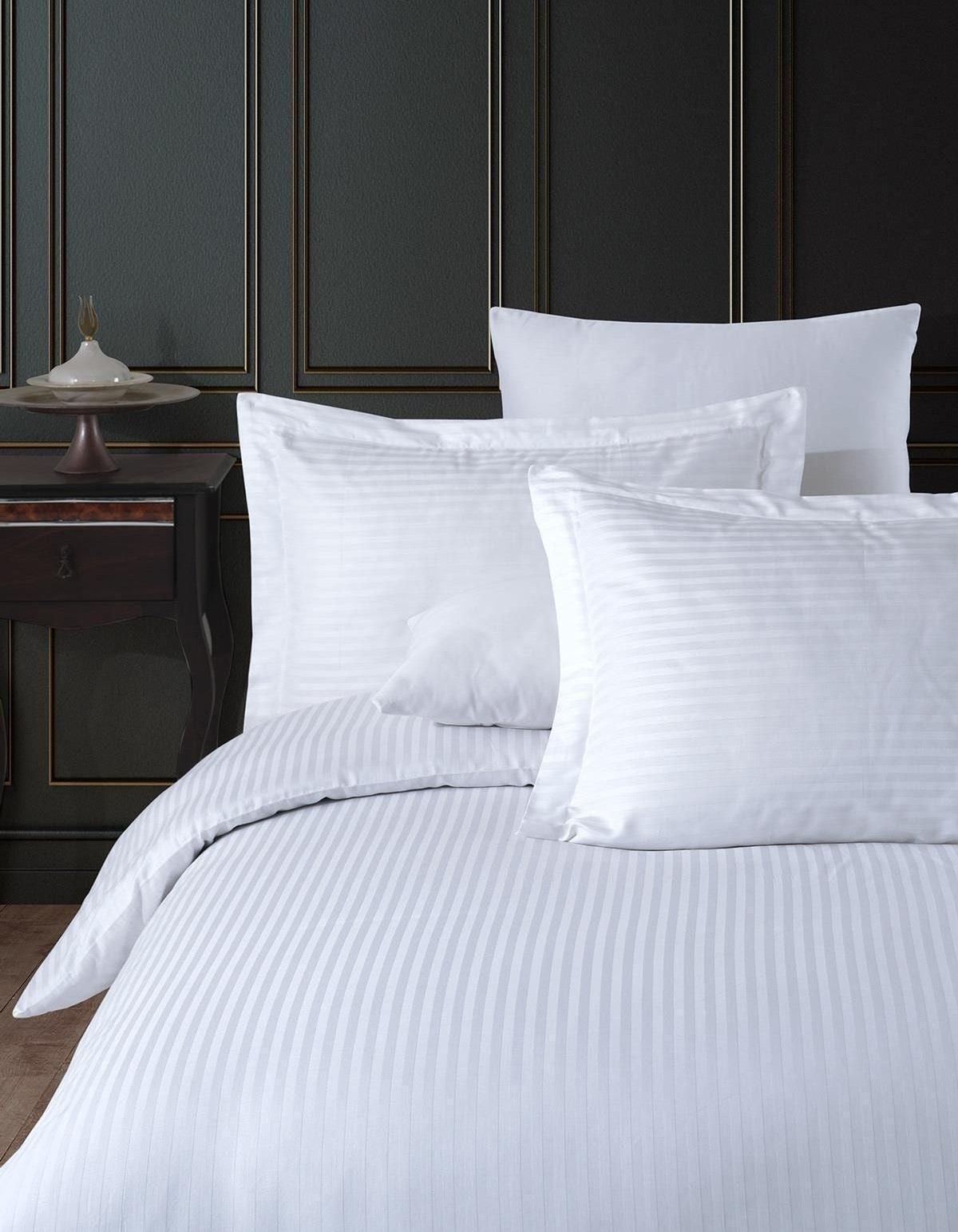 Varol Çarşafı Lastikli Saten Çizgili Çift Kişilik Nevresim Takım