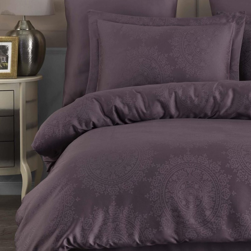 Varol Liyosel Jakar Nevresim Takımı Çift Kişilik - Nothingham Mürdüm Varol Liyosel Jakar Nevresim Takımı Çift Kişilik - Nothingham Mürdüm