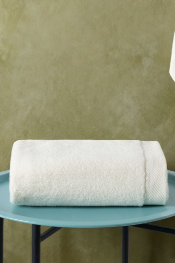 Varol Lord Serisi 2’li Microcotton Havlu Seti – 50x90 & 80x150 cm, 500 gsm - KREM-STANDART