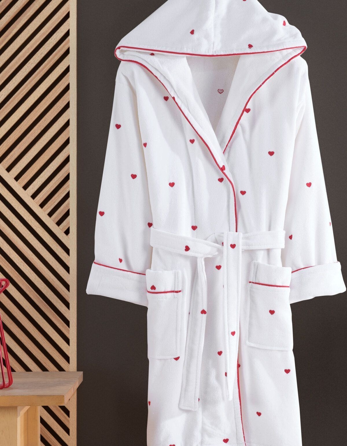 Varol Love Serisi Kalpli Kapüşonlu (Çocuk Bornozu)