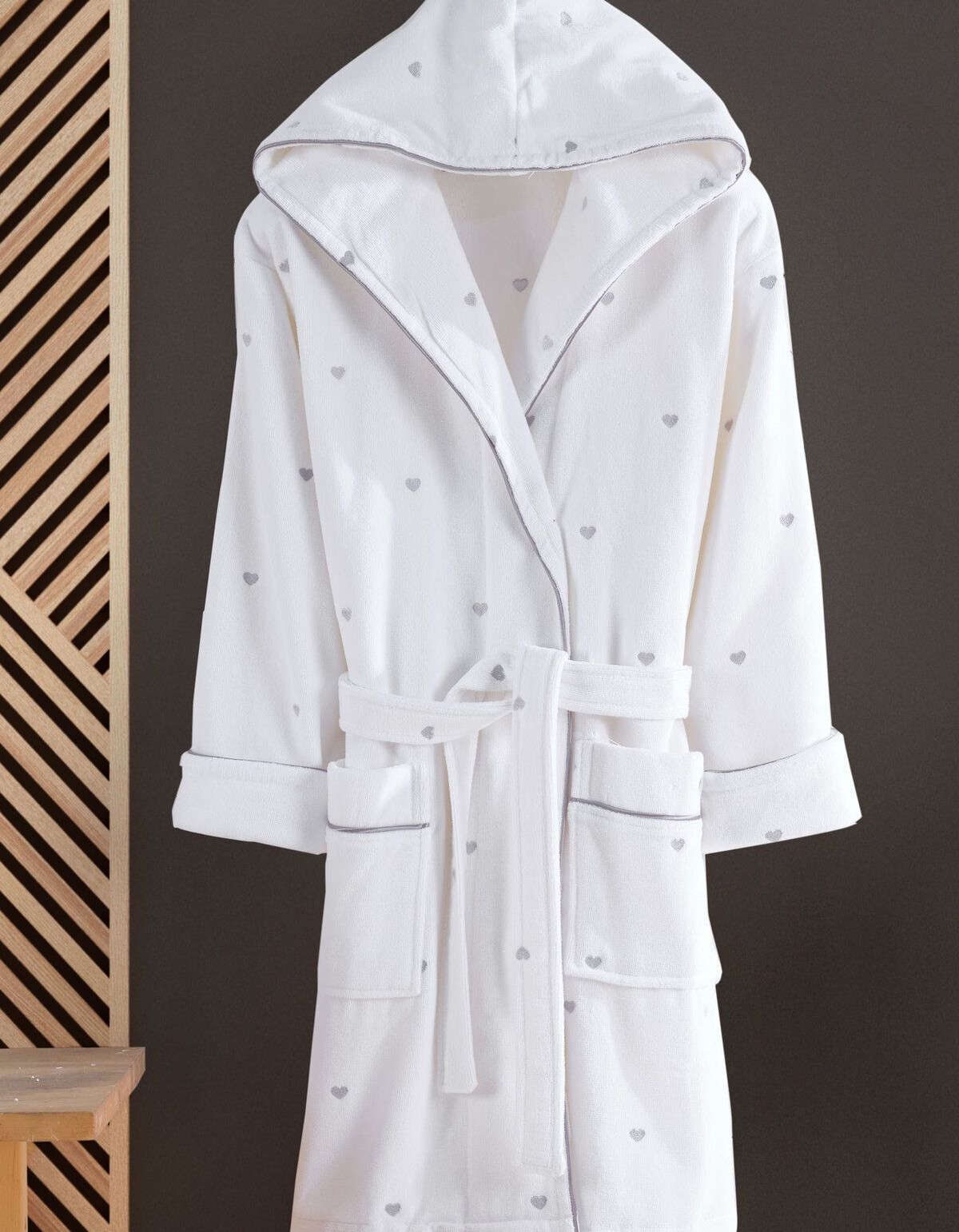 Varol Love Serisi Kalpli Kapüşonlu (Çocuk Bornozu)