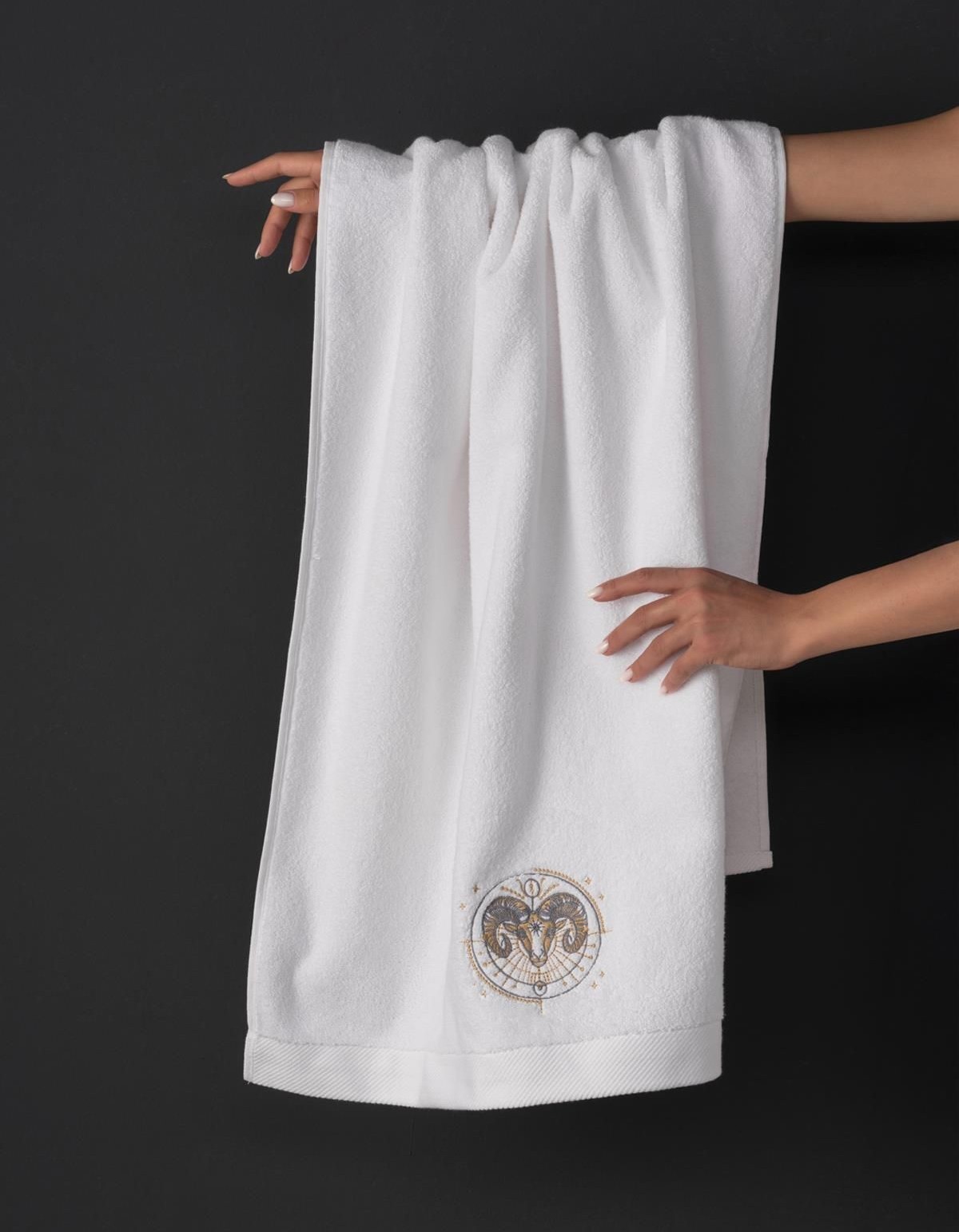 Varol Lüks Microcotton Burç Nakışlı Havlu Seti – Yumuşak & Dayanıklı Varol Lüks Microcotton Burç Nakışlı Havlu Seti – Yumuşak & Dayanıklı