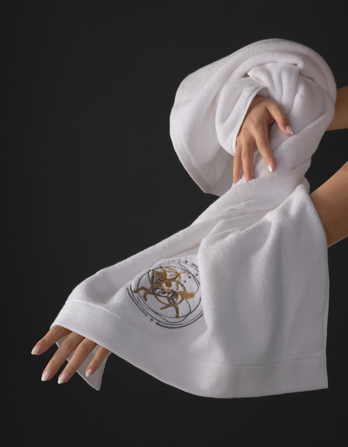 Varol Lüks Microcotton Burç Nakışlı Havlu Seti – Yumuşak & Dayanıklı Varol Lüks Microcotton Burç Nakışlı Havlu Seti – Yumuşak & Dayanıklı