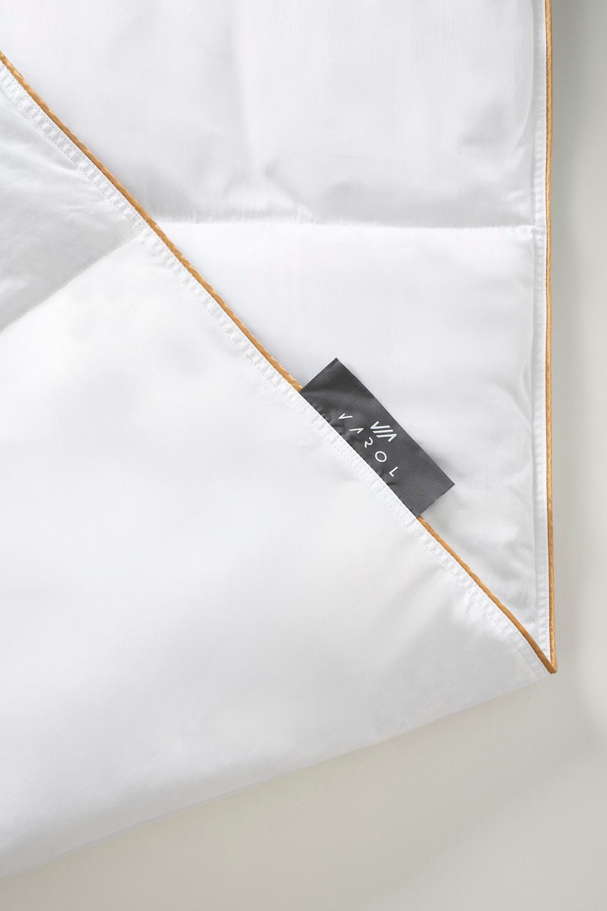 Varol Luxury %90 Gıdık Kaz Tüyü Yorgan – Tek Kişilik 155x215 cm
