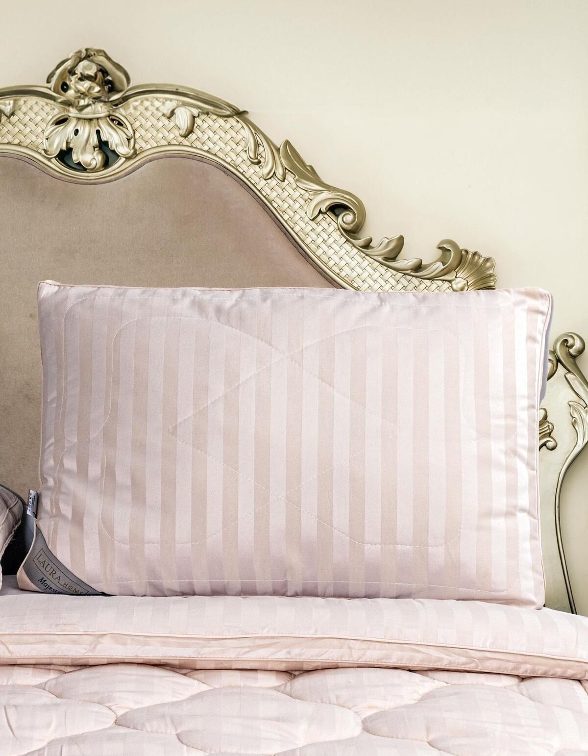 Varol Majesti Yastık 50x70 Bej Varol Majesti Yastık 50x70 Bej