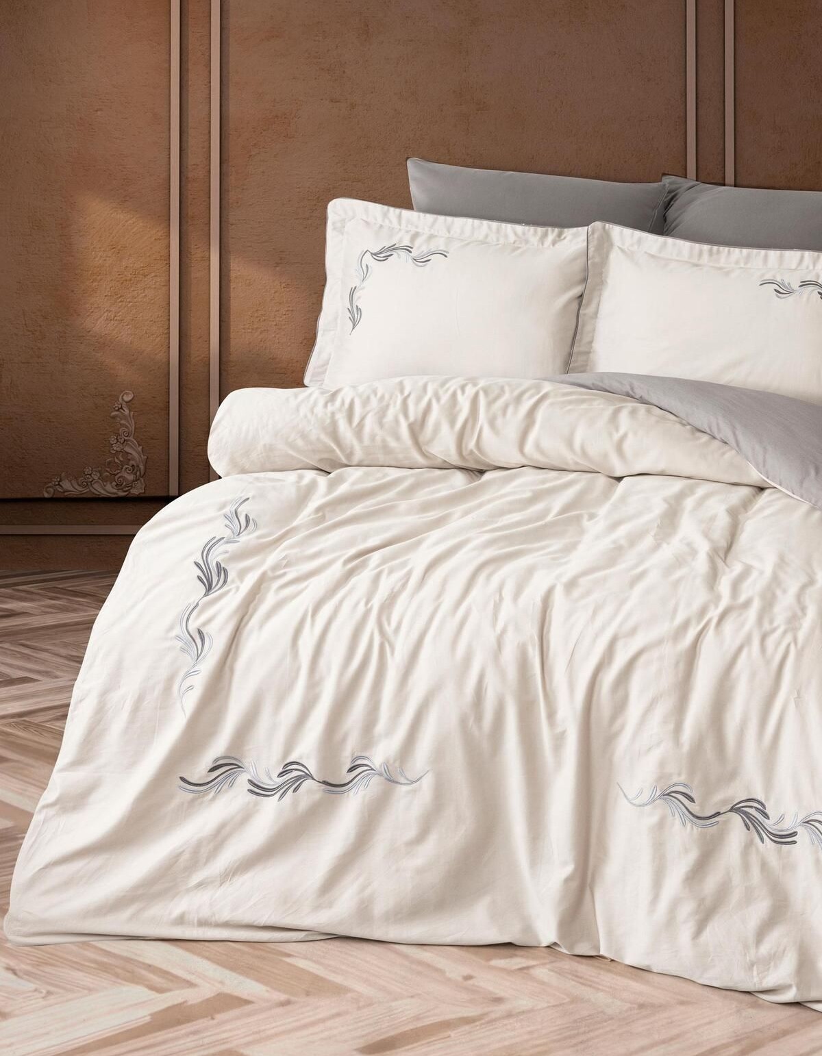 Varol Nakışlı Pamuk Saten Çift Kişilik Nevresim Takımı