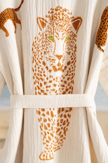 Varol Organik %100 Pamuk Kimono Yaka Sabalık Bornoz - Leopar Varol Organik %100 Pamuk Kimono Yaka Sabalık Bornoz - Leopar