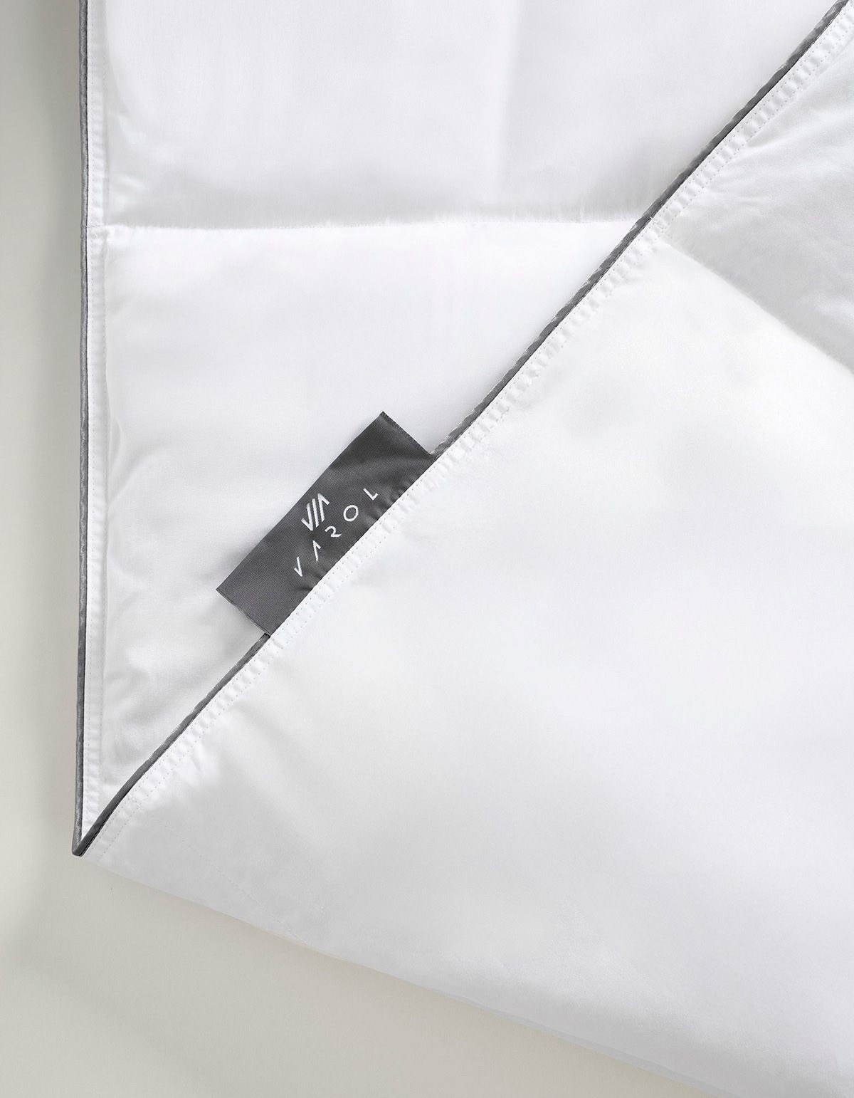 Varol Premium Kaz Tüyü Yorgan %70 Gıdık / %30 Sırt – Çift Kişilik (195×215 cm) Varol Premium Kaz Tüyü Yorgan %70 Gıdık / %30 Sırt – Çift Kişilik (195×215 cm)