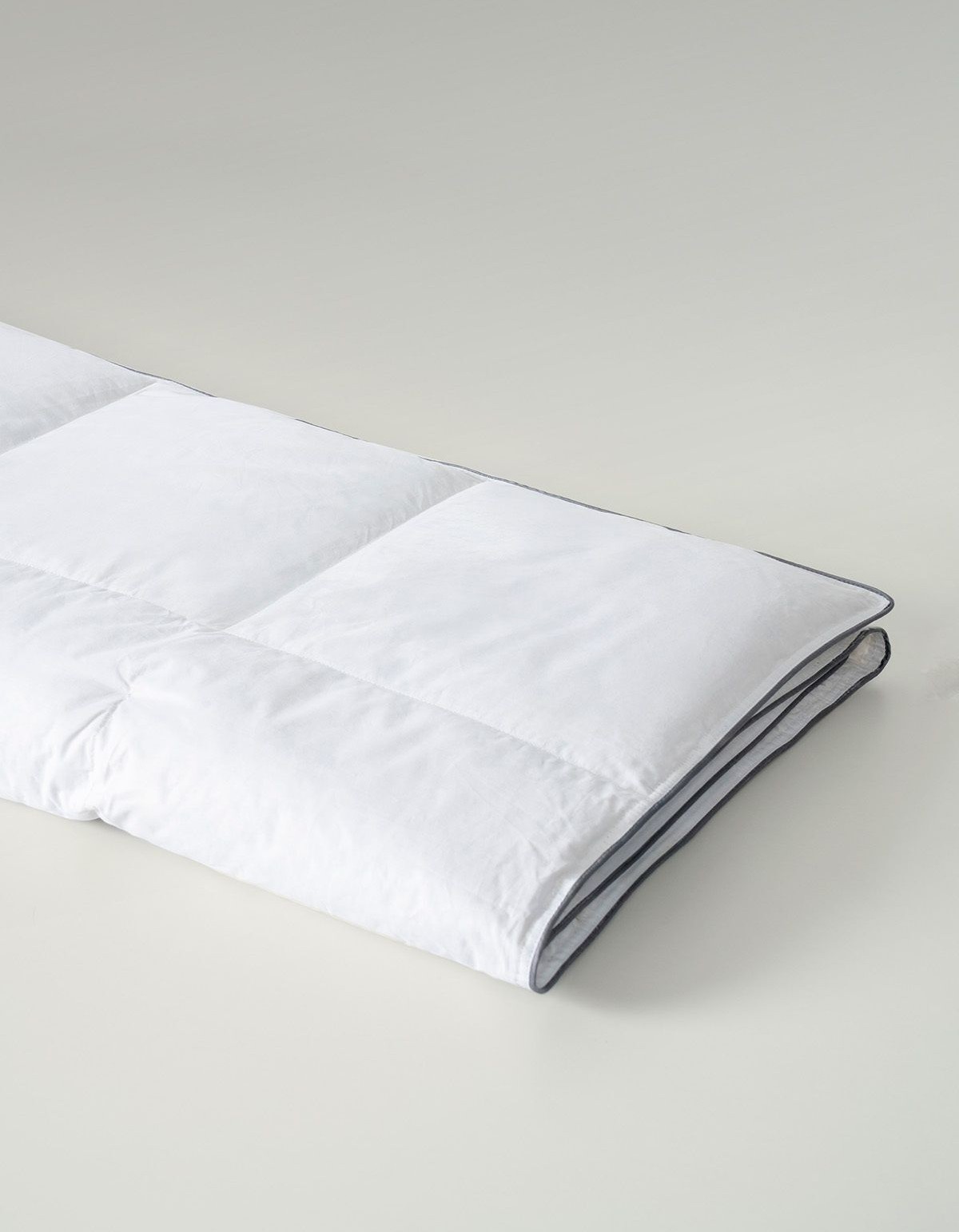 Varol Premium Kaz Tüyü Yorgan %70 Gıdık / %30 Sırt – Çift Kişilik (195×215 cm) Varol Premium Kaz Tüyü Yorgan %70 Gıdık / %30 Sırt – Çift Kişilik (195×215 cm)