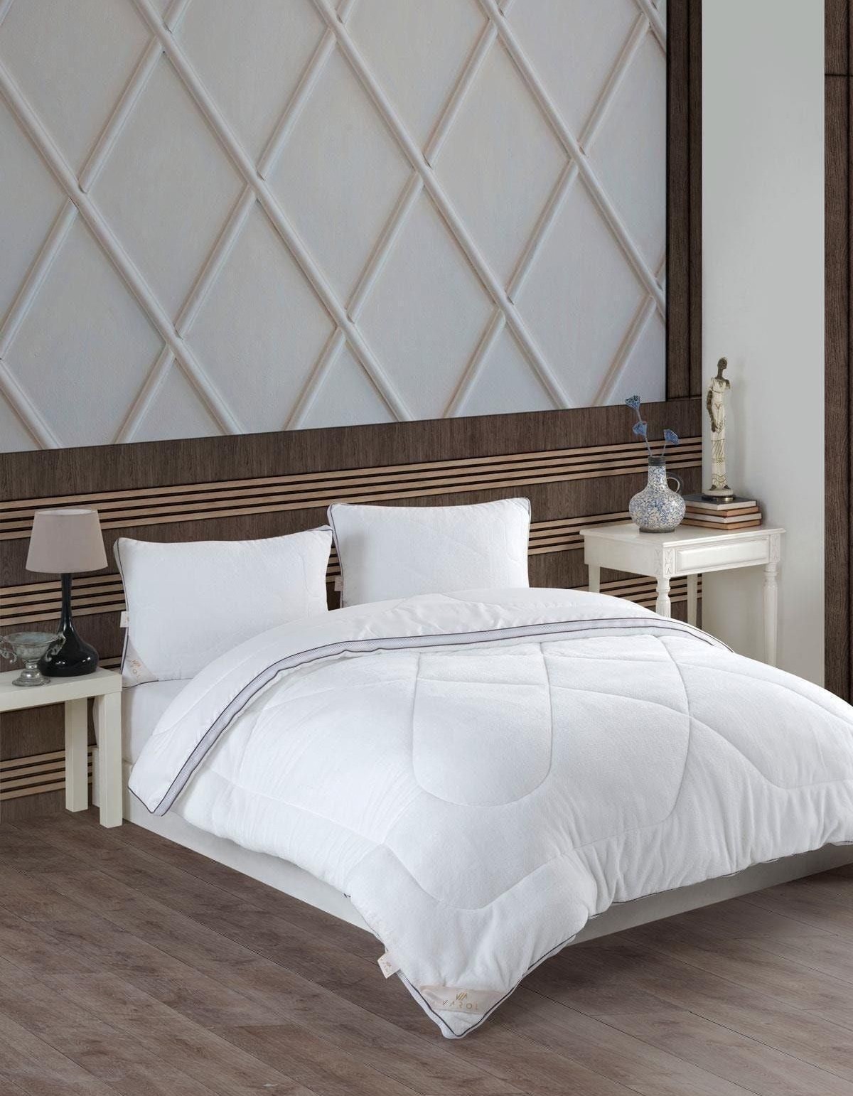 Varol Soft Dört Mevsim Çift Kişilik Yorgan 195x215cm