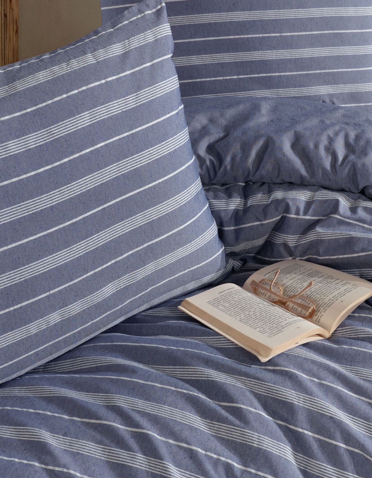 Varol Stripe Saten King Size (Battal Boy) Çarşafı Lastikli Nevresim Takım