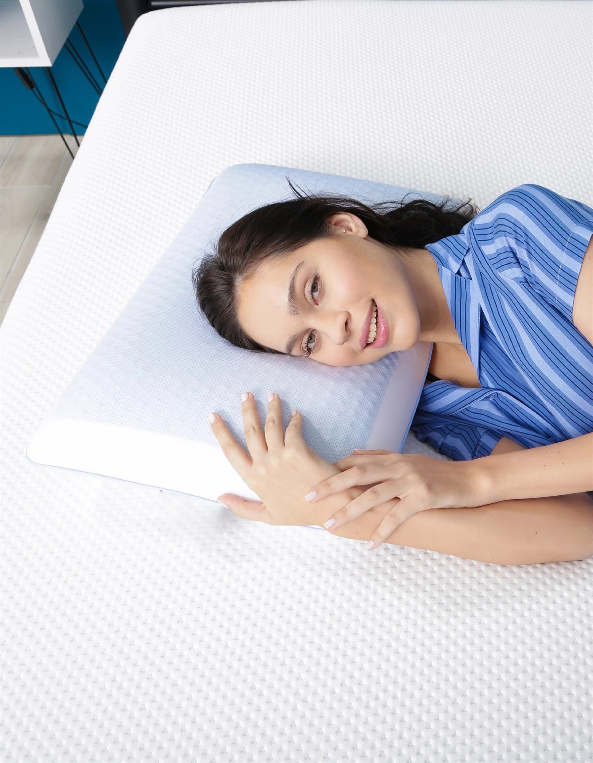 Varol Zenya Serinletici Jelli Visco Yastık 60x40x13 Varol Zenya Serinletici Jelli Visco Yastık 60x40x13